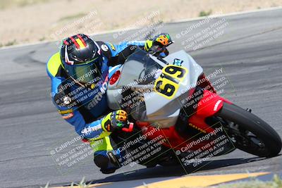 media/Apr-07-2024-CVMA (Sun) [[53b4d90ad0]]/Race 11 500 Supersport-350 Supersport/